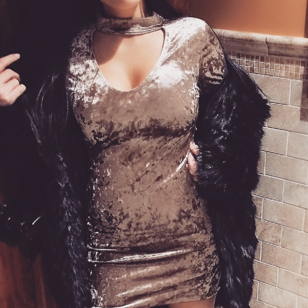 SALE 🍂Low Stock🍁Faux Suede Choker Dress